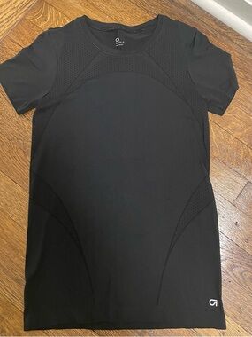 GAP Black GapFit Short Sleeve Active Top